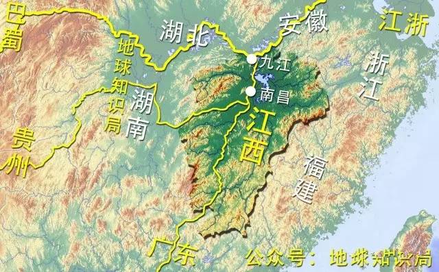 向南通过赣江流域逆流而上,通过大庾岭梅关,经南雄,韶关便可下